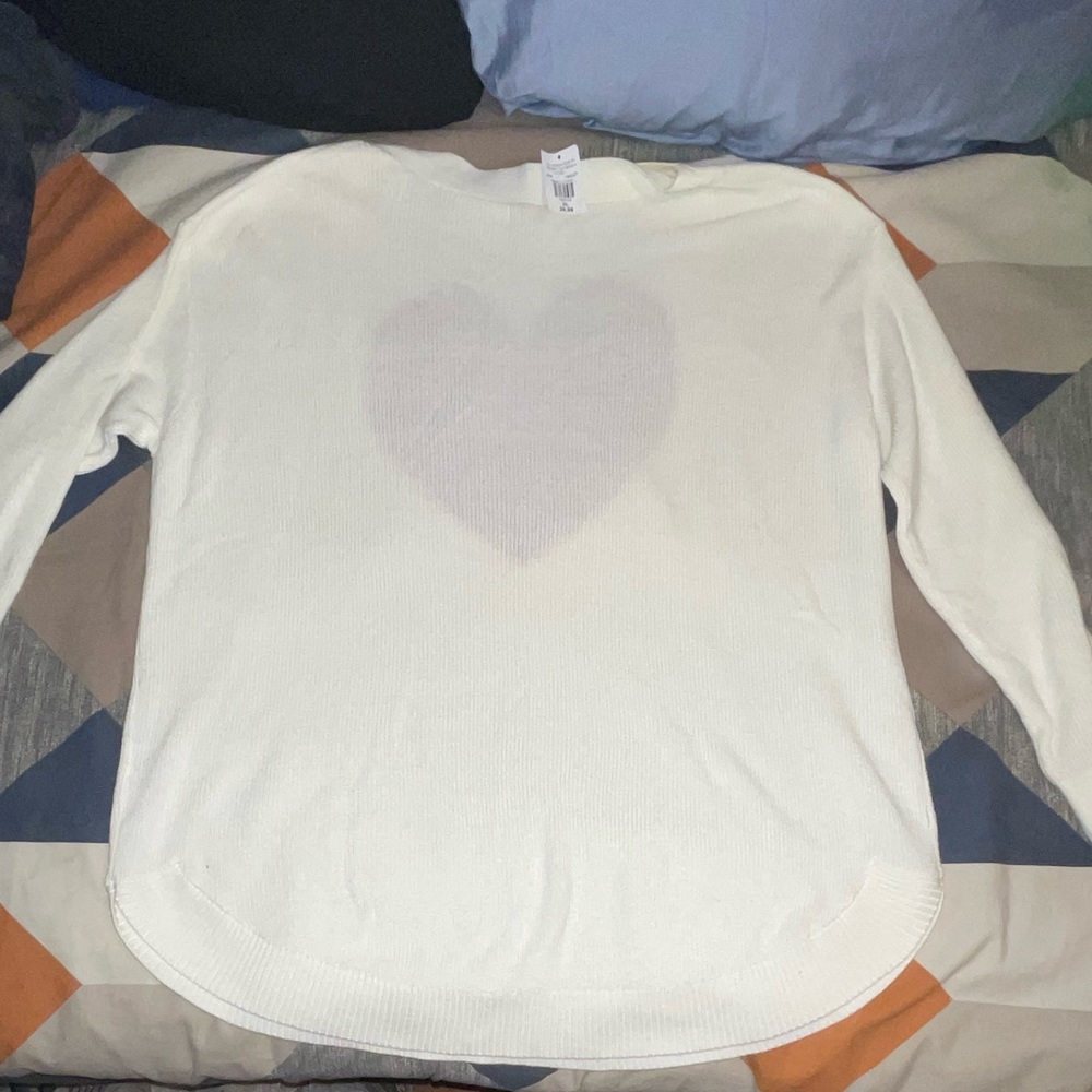 Cozy🥰 Oversized Knitted Sweater W/ Fuzzy Intarsia Heart♥️ - Picture 3 of 8